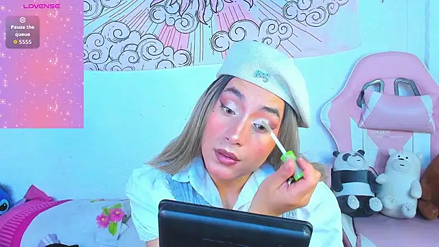 Snapshot of brihanna_cooper chatting on April 24, 2026, 2:08 pm brihanna cooper online show from April 24, 2026, 2:08 pm