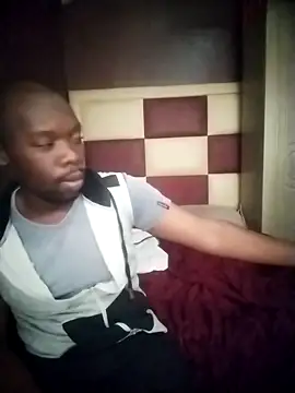 Snapshot of TinnyVsGiant chatting on September 14, 2025, 2:05 pm TinnyVsGiant online show from September 14, 2025, 2:05 pm