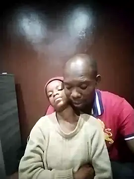 Snapshot of TinnyVsGiant chatting on October 31, 2025, 8:10 pm TinnyVsGiant online show from October 31, 2025, 8:10 pm