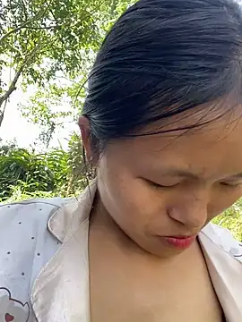 milo bae online show from March 30, 2026, 2:12 am