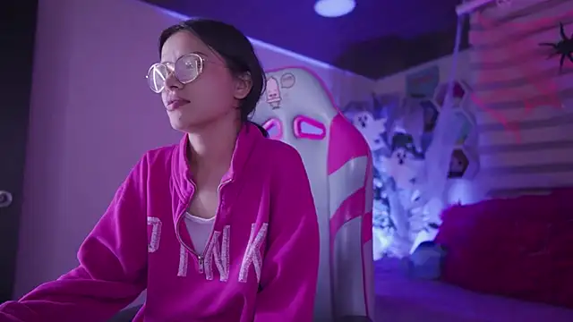 Lana Dreams  online show from October 21, 2025, 12:33 am