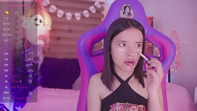 Lana Dreams  online show from October 25, 2025, 12:18 am