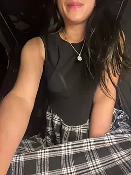 Snapshot of EmLy02 chatting on February 1, 2026, 7:40 am EmLy02 online show from February 1, 2026, 7:40 am