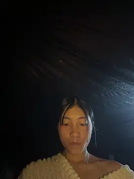 Snapshot of EmLy02 chatting on February 7, 2026, 12:09 pm EmLy02 online show from February 7, 2026, 12:09 pm