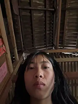 Snapshot of EmLy02 chatting on February 23, 2026, 2:31 am EmLy02 online show from February 23, 2026, 2:31 am