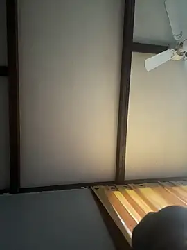 kev0n2389 online show from September 19, 2025, 6:19 pm