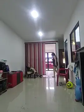 Nina vallon online show from February 5, 2026, 12:43 pm