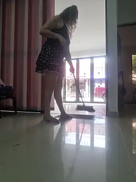 Nina vallon online show from March 5, 2026, 12:56 pm