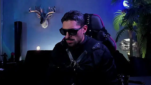 dennis cox1 online show from March 24, 2026, 6:18 am