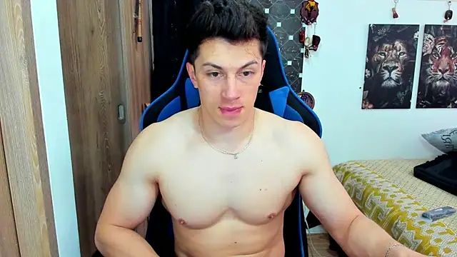 javiersexymann online show from December 17, 2024, 7:48 pm