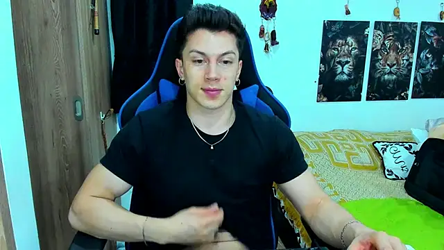 javiersexymann online show from January 5, 2025, 12:09 am