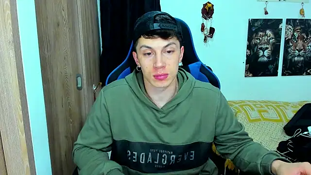 javiersexymann online show from January 13, 2025, 10:56 pm