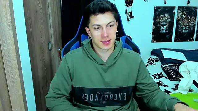 javiersexymann online show from February 18, 2025, 11:41 pm