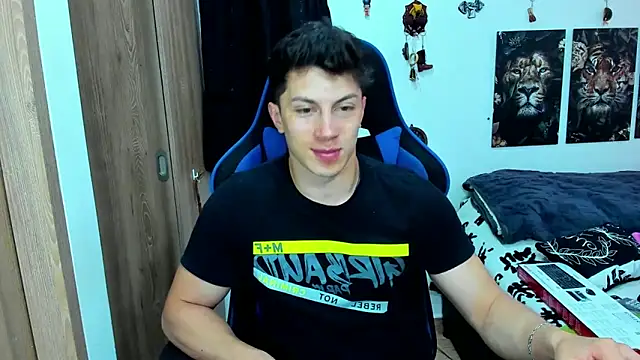 javiersexymann online show from February 19, 2025, 9:14 pm