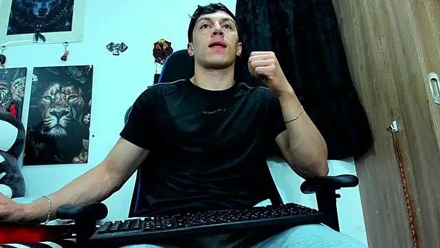 javiersexymann online show from March 2, 2025, 3:24 am