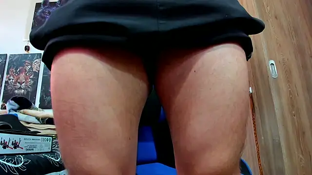 javiersexymann online show from March 21, 2025, 9:45 pm