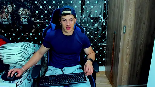 javiersexymann online show from January 9, 2026, 5:21 am