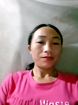 lucybaby00 online show from September 10, 2025, 10:43 pm