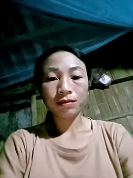 lucybaby00 online show from September 13, 2025, 9:47 pm