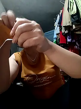 phunphun online show from October 10, 2025, 2:21 am