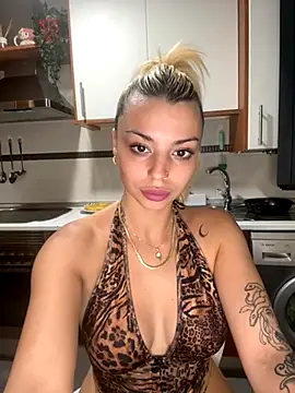 NoeliaGarcia17 online show from September 16, 2025, 8:21 pm