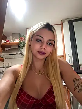 NoeliaGarcia17 online show from October 8, 2025, 7:44 pm