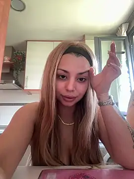 NoeliaGarcia17 online show from June 16, 2026, 1:14 pm