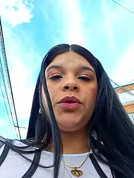 Eiimy pretty online show from October 14, 2025, 8:20 pm