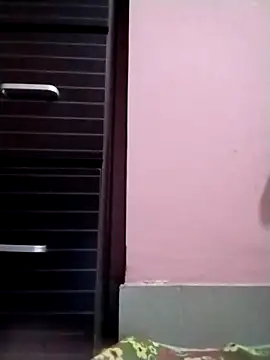 khhlmn online show from October 5, 2025, 6:28 pm