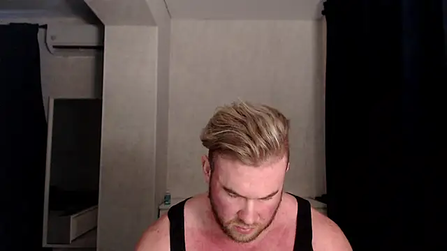 Snapshot of ThorHemsworthRU chatting on February 17, 2025, 2:59 pm ThorHemsworthRU online show from February 17, 2025, 2:59 pm