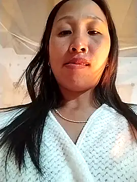 cute love00 online show from November 27, 2025, 11:12 am