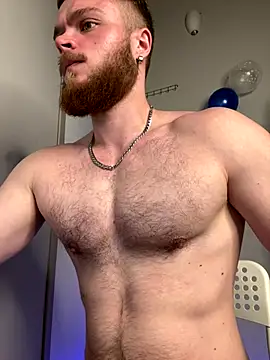 VictorTransMan online show from December 17, 2025, 6:36 pm