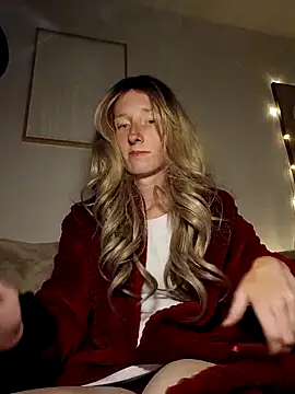 Maeve92 online show from September 27, 2025, 7:41 pm