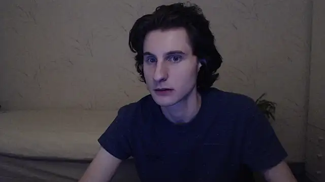 Night  Wolfz online show from March 25, 2026, 3:23 am