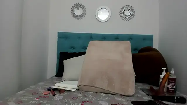 candy big tits18 online show from November 21, 2025, 12:32 am