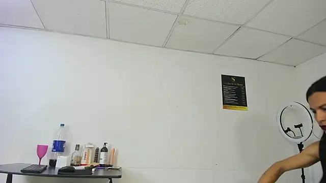 Aisha hotts777 online show from September 29, 2025, 1:00 am