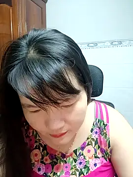  Babyrose  online show from September 19, 2025, 4:40 pm