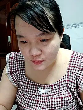  Babyrose  online show from April 7, 2026, 6:36 am