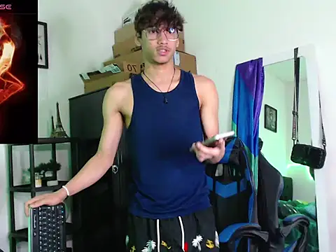 Gael Jones online show from September 17, 2025, 4:03 am