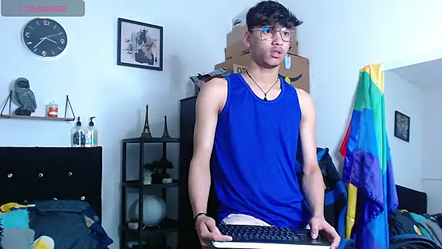 Gael Jones online show from September 28, 2025, 2:22 pm