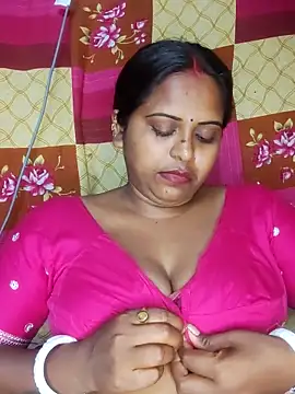 Hot-Show2 online show from April 2, 2026, 7:44 pm