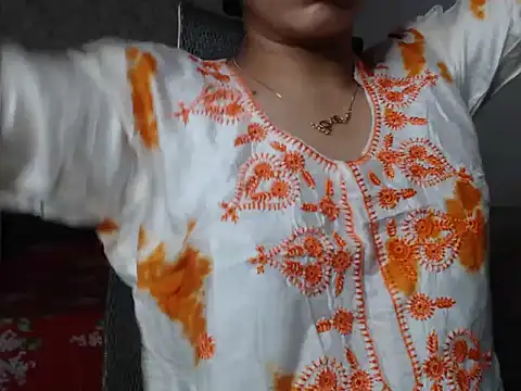 snow white123 online show from September 16, 2025, 7:48 pm