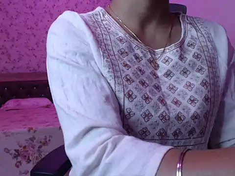 snow white123 online show from November 22, 2025, 9:03 pm