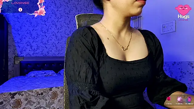 snow white123 online show from July 10, 2026, 9:50 pm