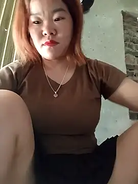 sukabae00 online show from April 11, 2026, 9:13 am