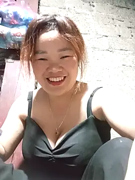 sukabae00 online show from April 12, 2026, 12:21 pm