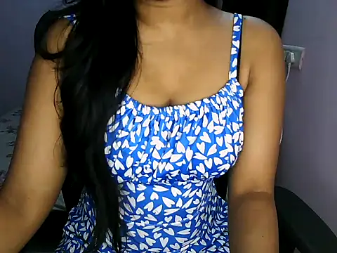 Snapshot of Brownie_baby chatting on October 13, 2025, 9:53 am Brownie baby online show from October 13, 2025, 9:53 am