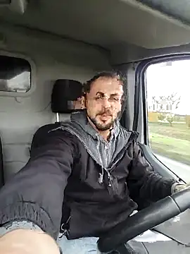 papichulo0099 online show from December 3, 2025, 10:24 am