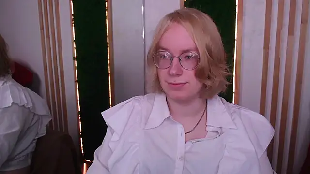 Snapshot of Amanda_Butlerr chatting on July 12, 2026, 1:24 pm Amanda Butlerr online show from July 12, 2026, 1:24 pm