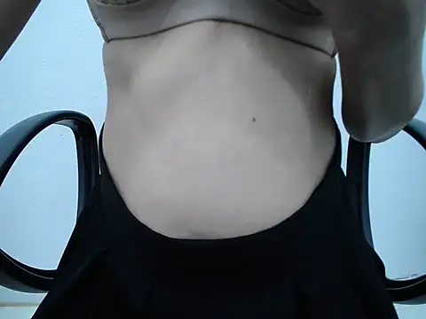  Lady- online show from October 16, 2025, 8:32 pm